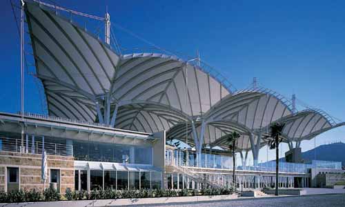 黑龍江商場(chǎng)廣場(chǎng)中心的遮陽篷有哪些特點(diǎn)？