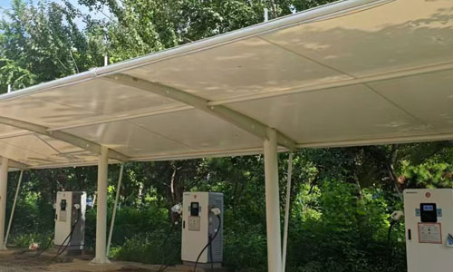 哈爾濱膜結(jié)構(gòu)與充電樁相結(jié)合：綠色出行新篇章